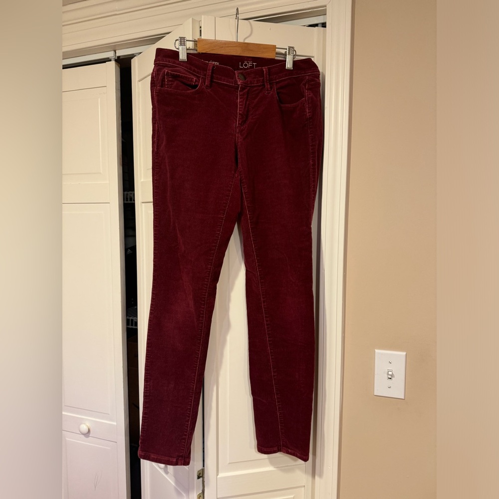Loft, skinny maroon cords, size 27/4 skinny